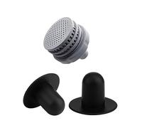 Parte della piscina a terra con filtro di uscita e ugello di ingresso e tappo per la circolazione dell'acqua