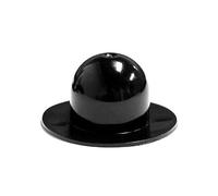 Parte della piscina a terra con filtro di uscita e ugello di ingresso e tappo per la circolazione dell'acqua