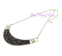 Particolare Peloso Pelliccia Punk Rock Oro Animale Leopardo Ghepardo Selvatici