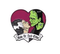 Patch Nation Spilla in metallo con scritta "Made For Each Other Herman Lily" a forma di cuore, per cosplay