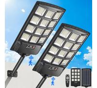 PEAKRO Lampione Solare Led Esterno, IP67 Impermeabile Lampada Stradale Esterno con Sensore di Movimento, 6500K Faro LED Solare con Pannello, Lampioni Solari da Giardino per Garage Strada, 2 Pezzi