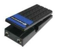 Pedale volume, dotato di una presa jack per l'ingresso e una per l'uscita BESPEC