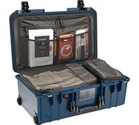 PELI 1535TRVL Travel Air Case, Valigia trolley a prova di urti con ruote, Impermeabile e resistente alla polvere, Capacità di 26L, Fabbricata in USA, Con inserto da viaggio, Colore: Indaco