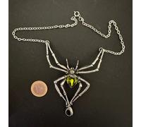 Pendente EMERALD VENOM ALCHEMY GOTICO