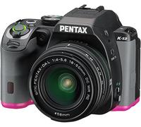 Pentax K S2 Kit Obiettivo da L 18 50 DC WR RE, Display LCD orientabile da 3", Connettività Wi Fi ed NFC, Nero/Rosa