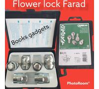 Per Toyota RAV4 3p fino al 2003 Kit Dadi Antifurto Flower Lock Cerchi Acciaio