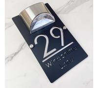 Personalizzato Solar-Powered LED Door Number Sign, Modern Laser-Cut 3D Address Plaque Waterproof Outdoor House Number Sign Custom Address Plaque for Homes, Apartments, Hotels, Yard, Porch (Black