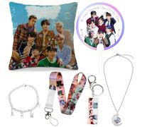PfirstDa Articoli Fan di BTS, 6PCS BTS Merch Gifts Set, Copertura Del Cuscino Portachiavi Bracciale Collana Ventilatore Corda Appeso per Fan K-pop