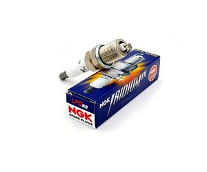 Piaggio Vespa Special ET4 125 cc a carburatore CANDELA NGK CR8EIX IRIDIO