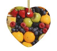 Piatto di frutta fresca con gocce d'acqua I ciondoli in ceramica a forma di cuore stampati creano un'atmosfera calda per case, feste e regali.