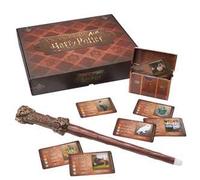 PICTIONARY AIR - HARRY POTTER GIOCO DI DISEGNI PER FAMIGLIE, CON PENNA A FORMA DI BACCHETTA, 8+ ANNI