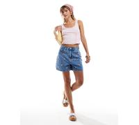 Pieces - Pantaloncini di jeans taglio lungo azzurri con ricamo a fiori-Blu XS