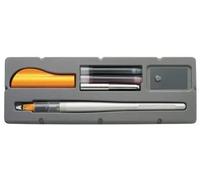 Pilot Pack di penna stilografica Parallel Pen da 24 mm - Punta in acciaio - Corsa da 24 mm - 2 ricariche kit per la pulizia interna ed esterna - Colore nero/rosso