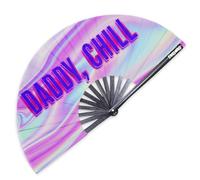 Pinkswag "Daddy Chill" Clack Fan - Ventaglio in bambù ispirato ai meme per spettacoli di trascinamento, orgoglio e momenti comici queer