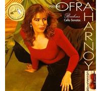 Plays Brahms