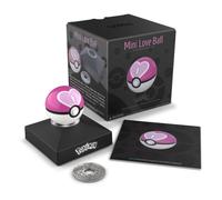 The Wand Company Pokémon Trainer Mini Poké Replica - Replica realistica, Elettronica, in pressofusione di Poké Ball con Supporto per Esposizione (Mini Love Ball)