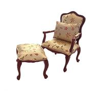 Poltrona E Poggiapiedi In Mogano E Oro Vittoriana Per La Stanza Da Vivere