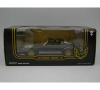 Pontiac Firebird T/A (1977) - Greenlight 1:24 - GL84036BK