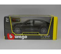BBURAGO Porsche Macan 4 Electric, Auto Diecast in Scala 1:24, Replica Dettagliata con Cofano e Porte Apribili, Licenza Ufficiale Porsche, Assortimento Casuale, Età Consigliata 3+ Anni