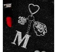 Portachiavi/ciondolo da borsa con lettera grafica con strass a forma di figura, adatto come regalo di San Valentino Tagli UnicaRitratto,LettereLega di zinco