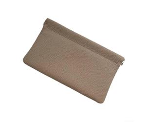 Portafoglio lungo con chiusura automatica per riporre in modo sicuro contanti, carte e passaporto, elegante design in pelle PU (marrone)