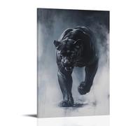 Poster artistico da appendere con scritta "A Proud Black Panther che si aggira attraverso una tela grigia silenziosa", muscoli increspati sotto la luce sbiadita di un tramonto invisibile. Decorazione