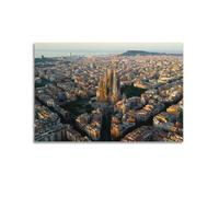 Poster con paesaggio urbano di Barcellona, Sagrada Familia, Basilica, Vista aerea, Catalogna, Architettura costiera, montagna, orizzonte, poster decorativo su tela, stampa artistica da parete moderna