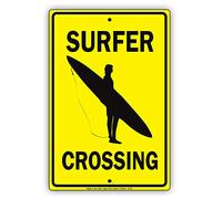 Poster da parete in metallo con scritta "Surfer Crossing Waves Surf Board", decorazione artistica da parete, 20 x 30 cm
