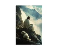 Poster decorativo da appendere in stile contemporaneo, in cima a una montagna, Gesù guarda tra le nuvole mentre l'agnello si arriccia ai piedi e i lupi svaniscono nella nebbia. Poster artistico