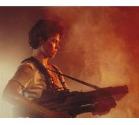 Poster Di SIGOURNEY WEAVER 24x20"