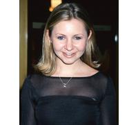 Poster Stampato Beverley Mitchell 24x20" Immagine Stellare 270069