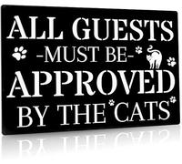 Poster vintage con scritta in lingua inglese "All Guests Must Be Approved by The Cats", divertente regalo per bagno, salotto, casa, cortile, giardino, celebrazione, fattoria, cortile, targa in
