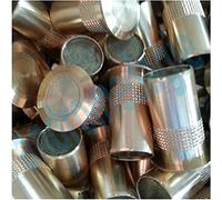 POZZETTO A MOLLA OTTONE LUCIDO Ø 13 MM Pozzetto antipolvere in ottone lucido con molla di ritorno per catenacci, aste di chiusura, paletti di serramenti e infissi in legno, alluminio, PVC, Ferro