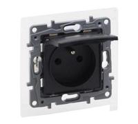 Presa 2p+z IP44 16A 250V con mascherina NILOE SELECTION 762237