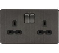 Presa commutata senza viti 13A 2G DP