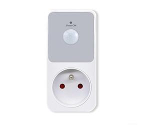 Presa intelligente con sensore a infrarossi passivo integrato per il controllo manuale di lampade e piccoli elettrodomestici in spazi abitativi (FR)