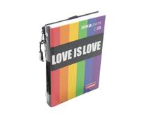 PRESTIGE & DELUXE Diario Scuola Tinta Unita 2025/2026 Arcobaleno Love Is Love - 12 Mesi Datato 384 Pagine Dim. 18 x 14 cm - Kit Accessori con Bustina Mesh + portachiave fischietto e penna multicolore