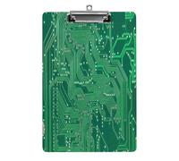 Primo piano di un circuito stampato verde per computer, portablocco in acrilico formato lettera con clip in metallo, robusta lavagna per scrivere, porta documenti in plastica rigida per ufficio, casa