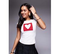 Princess Polly - Were Lovers - T-shirt baby bianca ricamata con cuore e riquadro-Bianco 40