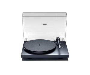 Pro-Ject Debut III Giradischi manuale (braccio e di testina Ortofon OM 5E, trazione a cinghia, velocità 33/45 giri). Colore: Nero