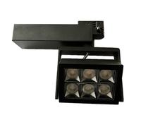 Proiettore LED a 4 vie, 30 W, 3000 K, colore: nero. Perfetto per illuminare negozi e case, creando ambienti caldi ed eleganti che esaltano i dettagli di qualsiasi spazio.