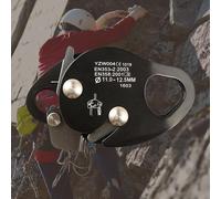 Protezione autobloccante con corda da arrampicata per esplorare la discesa