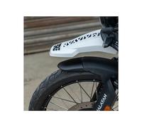 Puig 22496N Estensione parafango anteriore in ABS resistente agli urti con fissaggio adesivo per migliorare la protezione frontale e mantenere l’estetica originale della moto, Nero