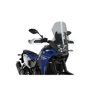 Puig 22515H Cupolino Touring con design aerodinamico, bordi arrotondati da 2 mm e maggiore altezza per ottimizzare protezione, stabilità e visibilità nei lunghi tragitti e guida adventure. Fumé