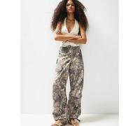 Pull&Bear - Pantaloni parachute marroni con stampa di foglie-Marrone XL