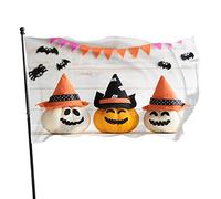 Pumpkins Garden Flag 3x5 FT Bianco Giallo Fantasma Zucche con cappello da strega Tavola di legno bianca Pipistrello Bandiere da cortile in poliestere Casa Patio Prato Striscione di auguri per estern