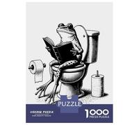 Puzzle Da 1000 Pezzi Per Adulti Puzzle Frog Reading Book on Toilet Funny Bathroom Art Puzzle Per Adulti Giochi Divertenti Gara Di Velocità Delle Mani Attività Divertenti A Casa 38x26cm/1000pcs