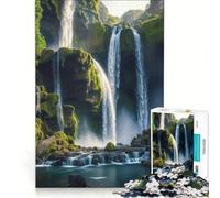Puzzle per adulti da 1000 pezzi con cascata nella foresta ambientazione naturale ideale per tutta la famiglia e per alleviare lo stress con poster e foglio di curiosità abbinati 38x52cm