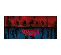 Pyramid International - Tappetino da scrivania XL Stranger Things (Scene), prodotto ufficiale Netflix, 81 cm x 36 cm, tappetino da gioco e ufficio con design Hawkins
