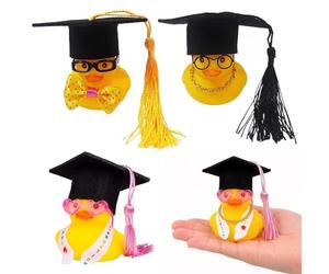 PYRUVAE 3 Pezzi Paperelle Di Gomma Mini Paperella Di Laurea Con Sciarpa Occhiali Tocco Da Laureato Decorazione Per Cruscotto Idea Regalo Per Esami Laurea Universit脿 Universitaria